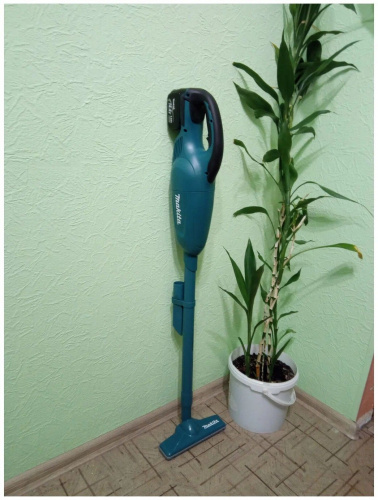 Пылесос аккумуляторный Makita DCL180Z 18В , 1300л/м , без АКБ и ЗУ фото 5 Пылесос аккумуляторный Makita DCL180Z 18В , 1300л/м , без АКБ и ЗУ фото 5