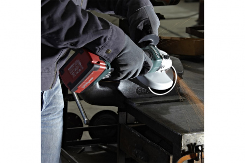 Аккумуляторная угловая шлифмашина Metabo W 18 LTX фото 6 Аккумуляторная угловая шлифмашина Metabo W 18 LTX фото 6