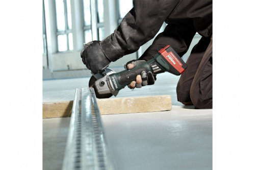 Аккумуляторная угловая шлифмашина Metabo W 18 LTX фото 7 Аккумуляторная угловая шлифмашина Metabo W 18 LTX фото 7