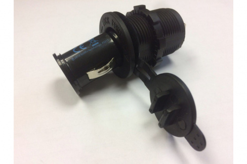 Прикуриватель водонепроницаемый с USB адаптором 118498 фото 3 Прикуриватель водонепроницаемый с USB адаптором 118498 фото 3