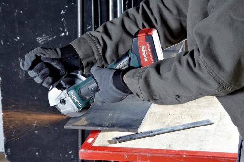 Аккумуляторная угловая шлифмашина Metabo W 18 LTX фото 3 Аккумуляторная угловая шлифмашина Metabo W 18 LTX фото 3